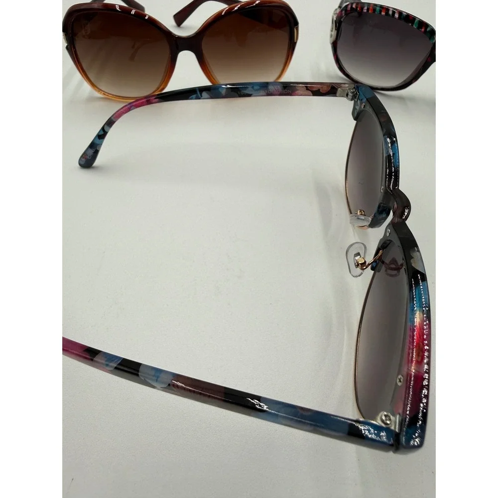Unbranded Sunglasses Bundle Women OS Multicolor Good Casual Fashion 3 Pairs
